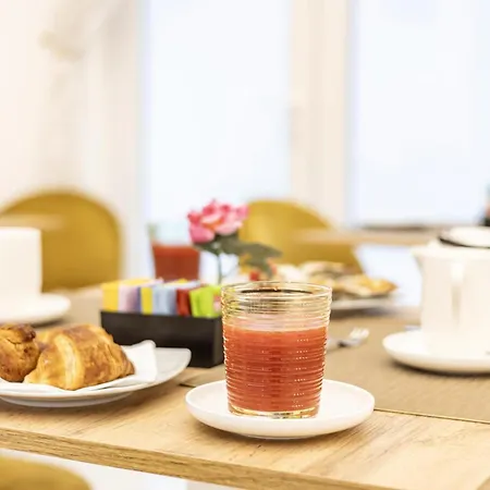 Hotiday Collection - Centro Storico 3*