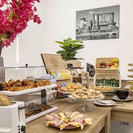 Hotiday Collection - Centro Storico Apartahotel