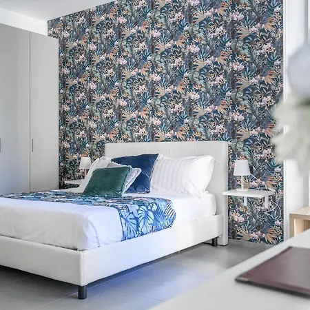 Hotiday Collection - Centro Storico Apartahotel