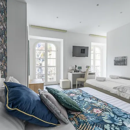 Hotiday Collection - Centro Storico 3*