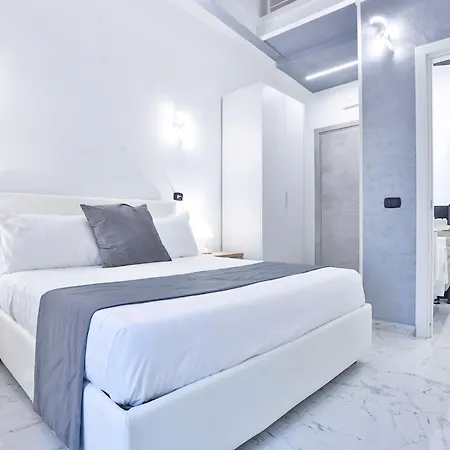 Apartahotel Hotiday Collection - Centro Storico Nápoles